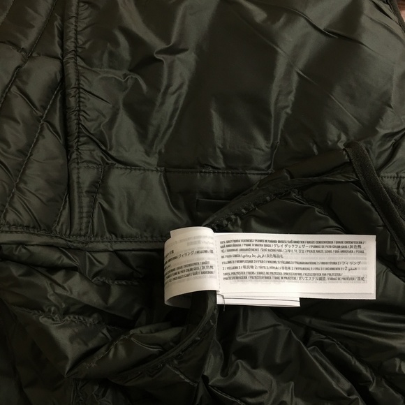 XS Womens Abercrombie and Fitch Puffer Camo Jacket - Picture 8 of 8